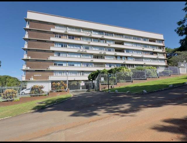 3 BEDROOM APARTMENT FOR SALE IN GLENWOOD